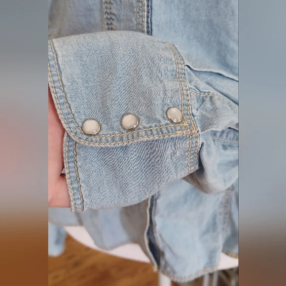 Vintage Y2K Guess Jeans Embroidered Button Up Denim Shirt - Picture 7 of 11